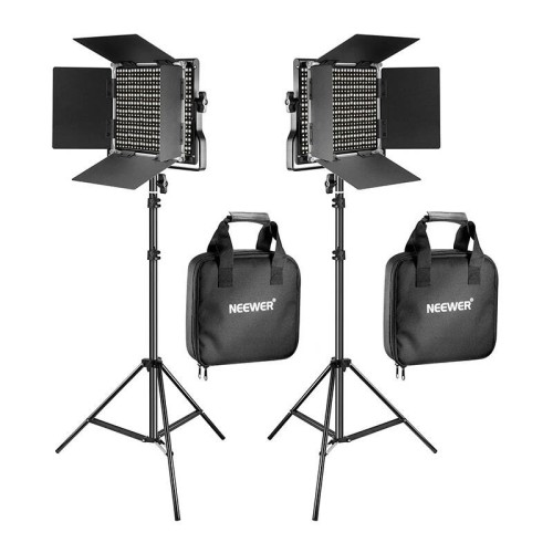 Kit Neewer 660 Bi Color LED, two lamps 40W 3200-5600K Kit Neewer 660 Bi Color LED, two lamps 40W 3200-5600K