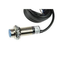 Talpinis jutiklis CM18-3005PC PNP NO/NC 5mm Yumo