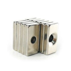 Rectangular neodymium magnet with M4 hole 20x10x3mm